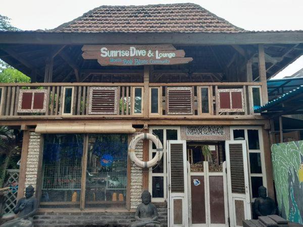 Sunrise Lodge & Lounge Singaraja  Exterior photo
