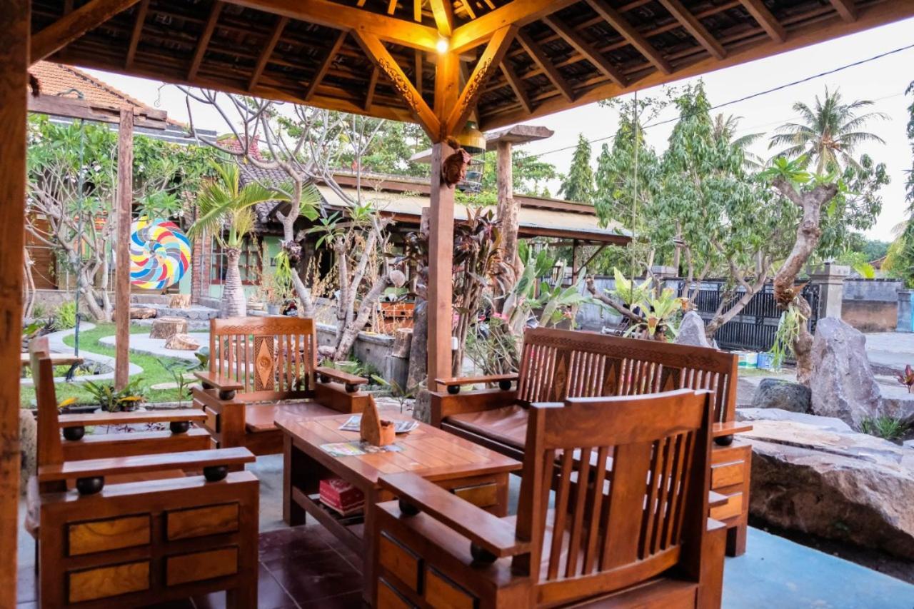 Sunrise Lodge & Lounge Singaraja  Exterior photo